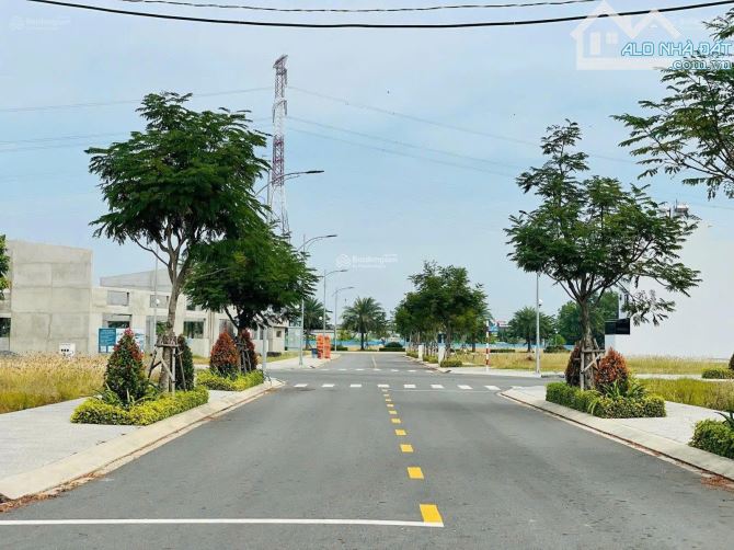 CƠ HỘI CUỐI CÙNG - ĐẤT NỀN LONG THÀNH CÁCH SÂN BAY LONG THÀNH 5KM - GIÁ TỐT 13TR/M2 - SHR - 2