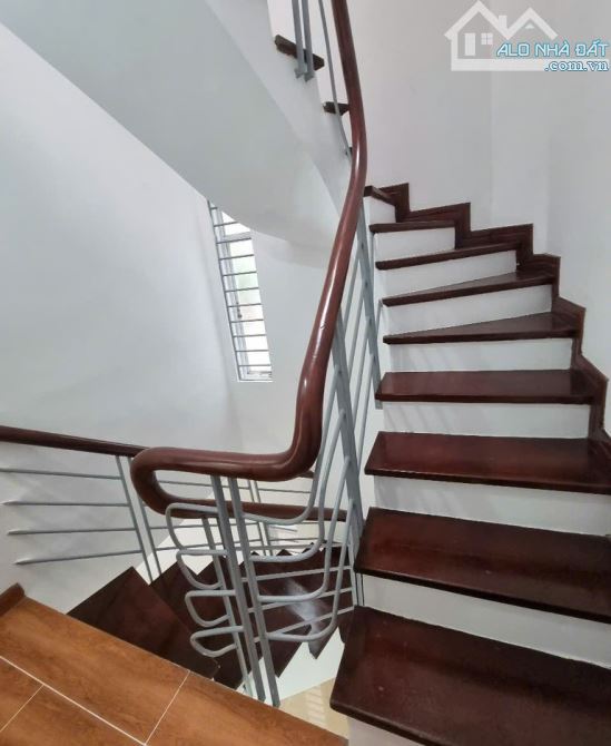 🏡Nhà ĐẸP 40m2 5 Tầng TT Cầu Giấy, Chục bước ra PHỐ, Gần Bệnh viện E - 2