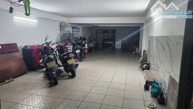 MẶT TIỀN KINH DOANH ĐỈNH - NHÀ 5 TẦNG CÓ HẦM - VỊ TRÍ ĐẮC ĐỊA - 122M2(5X25M) - TP DĨ AN - 2