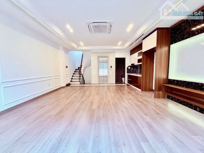Bán Nhà Đội Cấn 45m,6 Tầng Thang Máy , Ngõ Thông , Ô Tô Đỗ , Sát Phố , Gần Lăng Bác - 2