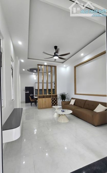 NHÀ MẶT TIỀN NGUYỄN PHÚC CHU KHU ĐẤU GIÁ: GIÁ 4.18 tỷ - 2