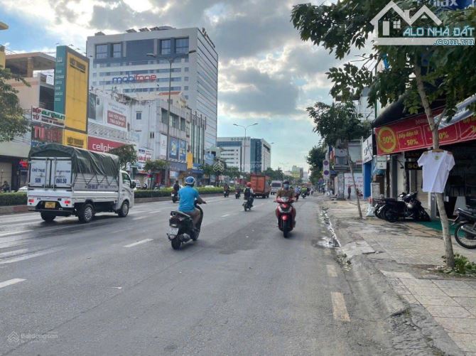 Bán khách sạn hầm - 9 tầng MT Cộng Hòa, quận Tân Bình - thu nhập 300tr/tháng - 2