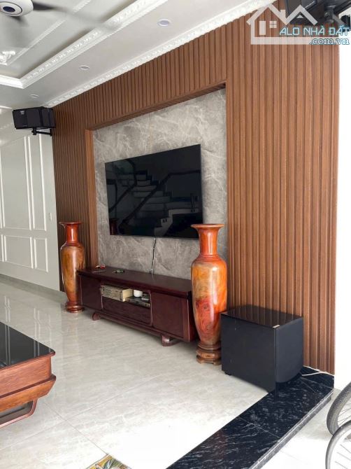 𝗡𝗛À ĐỘC LẬP DÂN XÂY KHU PHÂN LÔ LÊ HỒNG PHONG - 2