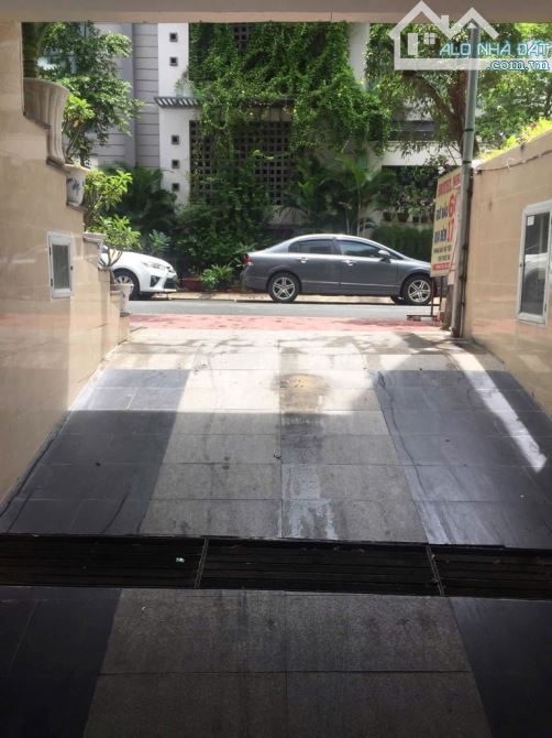 Bán nhà mặt tiền Quận 7, P Tân Phong, Kim Sơn, 6 tầng, 110m2, ngang 5m, TN 50 triệu/tháng, - 2