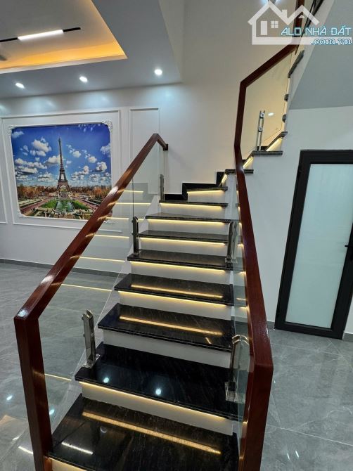 🏢2,79ty  Bán nhà 3 tầng tại trung hành ,đằng lâm ,hải an  Diện tích: 43m ngang 4m - 2