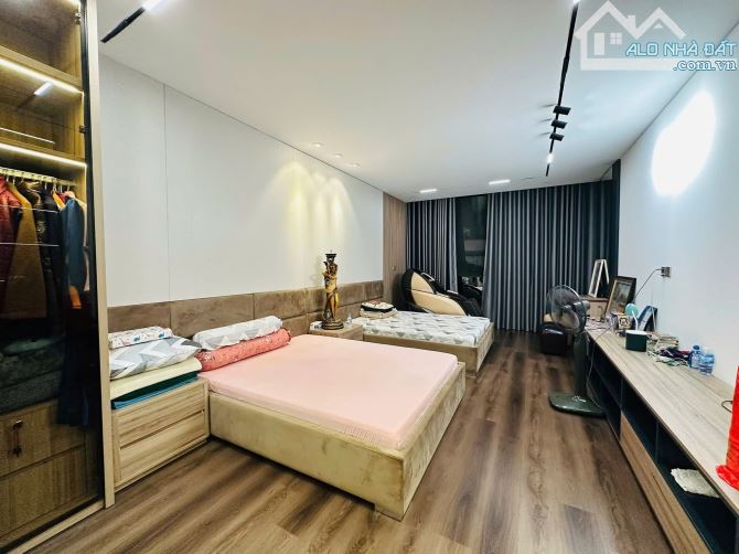 BÁN NHÀ TÂY SƠN- TRUNG TÂM ĐỐNG ĐA - Ô TÔ ĐỖ GẦN - VỊ TRÍ ĐẮC ĐỊA, 6 TẦNG THANG MÁY - 2