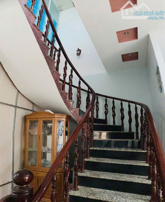 Bán nhà sổ riêng 10x18 P. Tân hiệp - 2
