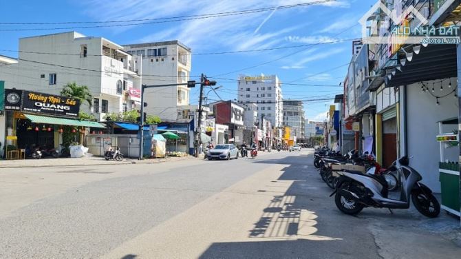 BÁN NHÀ 3 TẦNG LÔ GÓC 2 MẶT TIỀN – NGUYỄN CÔNG TRỨ & BÀ TRIỆU, TP.HUẾ– 21 TỶ - 2