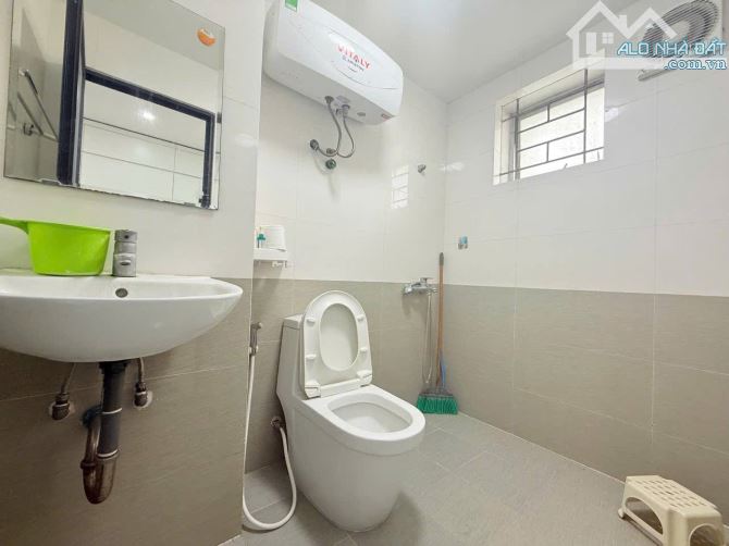 BÁN CHUNG CƯ LINH ĐÀM - 85M2 - TRUNG TÂM - 3 NGỦ - FULL TIỆN ÍCH - Ở NGAY - 5,75 TỶ. - 2