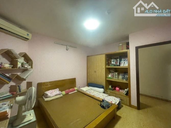 Bán căn hộ seaview 2PN 95m2 tầng cao view đẹp - 2