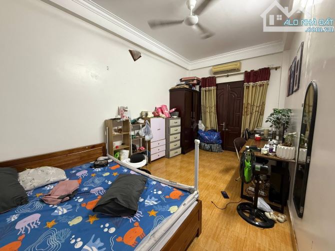 Cho thuê nhà Giáp Nhất, Thanh Xuân 5 tầng x 30m2, 4 ngủ, 5 vệ sinh, 13 Triệu - 2