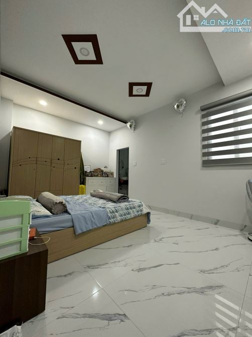 Bán nhà 3 tầng đường Thông Tin gần KĐT Phú Ân Nam sổ hoàn công full nội thất - 2
