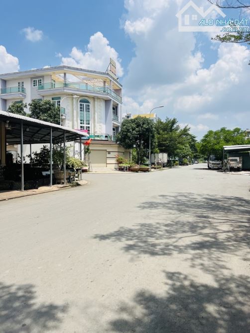 🌹 [QUẬN 8] BÁN ĐẤT ĐẸP GIÁ TỐT – SỔ RIÊNG 100M² 5x20 💰GIÁ CHỈ 4,xtỷ 📍 Vị trí vàng: - 2