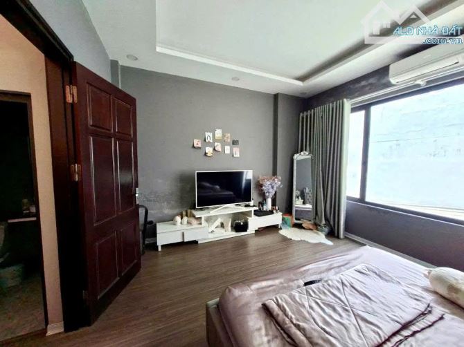 Bán Nhà Đỗ Nhuận BTL Cạnh Công Viên Hòa Bình, 35m 5 Tầng, Ô Tô Đỗ Cửa. 7.7 TỶ - 2