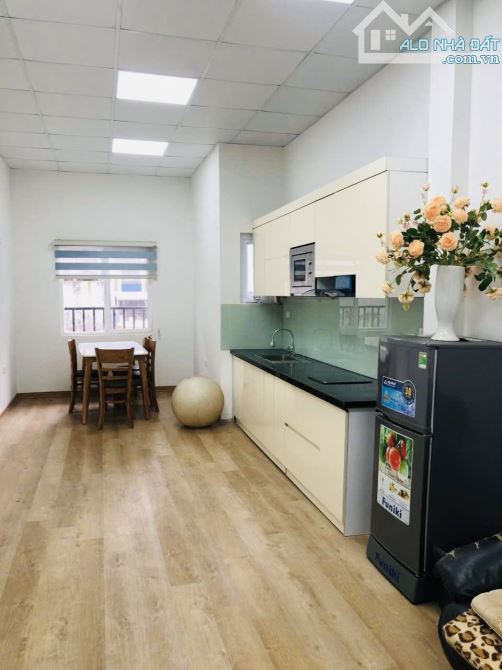 HIẾM BA ĐÌNH! 85m2,4T thang máy - Cách mp Kim Mã 40m - ô tô đỗ cửa - 2
