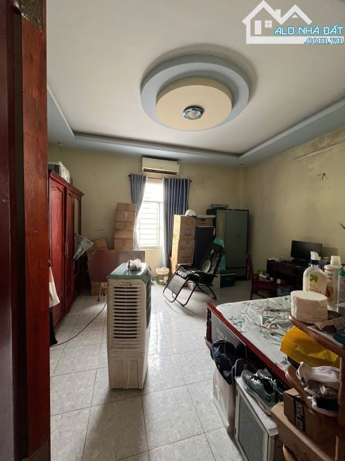 Nhà trệt 2 lầu hẻm 1/ ngắn Trần Thị Do, DT 5x17m giá 7,1 tỷ TL : - 2