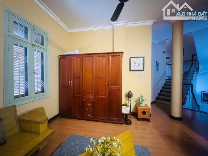 Bán Biệt Thự Đại Kim, Lô Góc view vườn hoa. 110m2 x 4 tầng, MT 10m. Oto. 42,9 tỷ. - 2