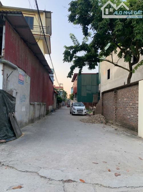 BÁN LÔ GÓC 70M2- PHƯỜNG THUẬN THÀNH- BẮC NINH- ĐƯỜNG Ô TÔ- GIÁ 1,9 TỶ. - 2