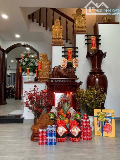 Đi định cư cần bán gấp biệt thự Cao Lỗ Q8. Nội thất cao cấp, hiện đại. Khu vực anh ninh - 2