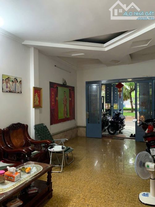 NHÀ BÁN MẶT TIỀN ĐƯỜNG SỐ 20 DT(4X19)GIÁ 13 TỶ - 2