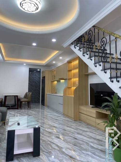 QUẬN 7 - ĐƯỜNG SỐ TÂN QUY - NHÀ ĐẸP Ở NGAY - NGANG 4M - SẴN DÒNG TIỀN - HƠN 5T.Ỷ - 2