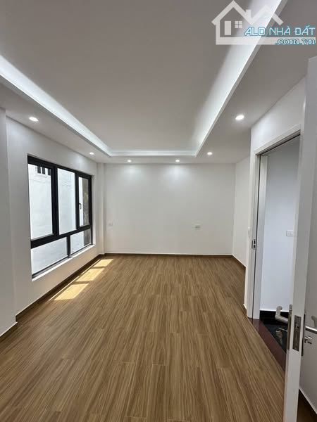 NHÀ ĐẸP NGÕ THÔNG - Ô TÔ ĐỖ CỬA - 36M 5 TẦNG - TỔ 12 YÊN NGHĨA HÀ ĐÔNG - GIÁ 6,25 TỶ - 2