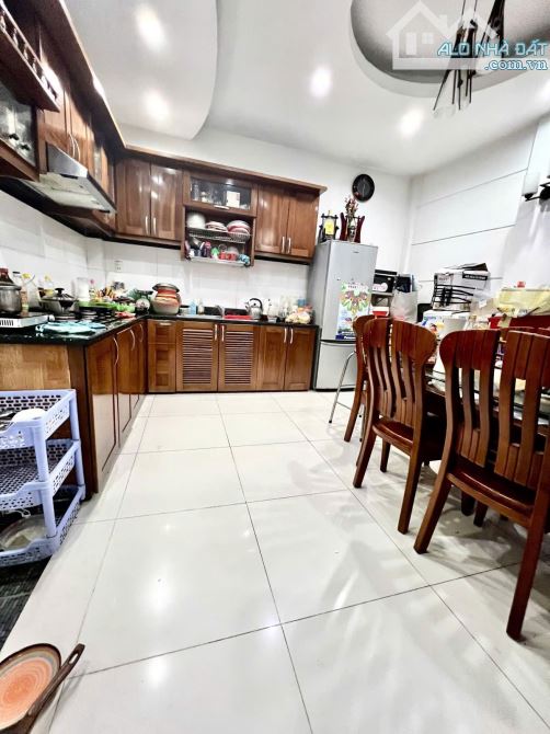 Bán nhà hẻm xe hơi Lê Thi Riêng Q1, 68m2, 5 tầng, 5 PN lớn, 23 tỷ bớt lộc - 2