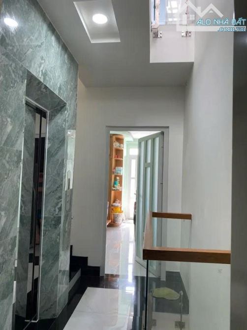 Nhà đẹp thang máy!HXH Phạm Văn Bạch Tân Bình, 55m2, 4 tầng, 5 PN,view sân bay, nhỉnh 8 tỷ - 2