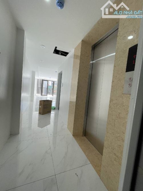 Nhà phố Cát Linh, Đống Đa 53m x 7 tầng thang máy, mặt ngõ ô tô tránh, vừa ở vừa kinh doanh - 2