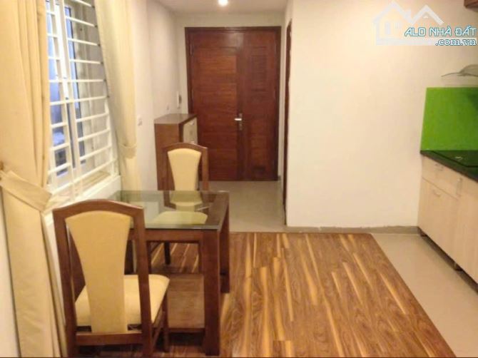 Cho thuê căn hộ  khép kín, 55m , đủ đồ, gấn phố Kim Mã - 2