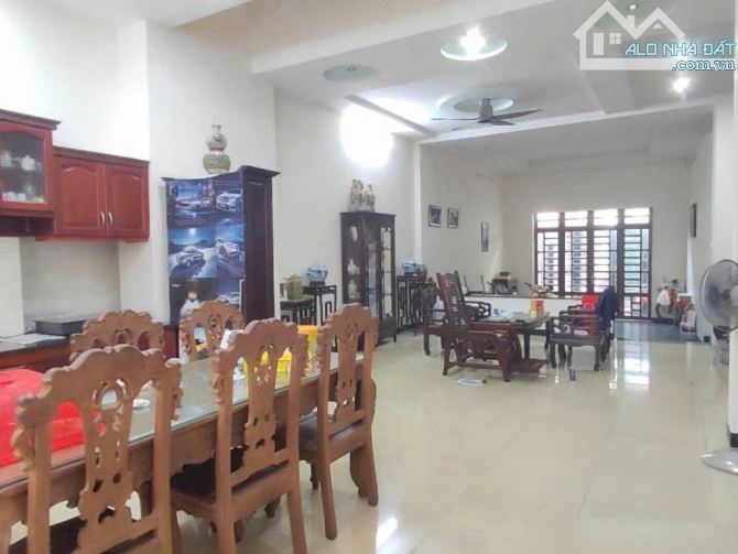 NHÀ ĐẸP 3 TẦNG, TÂM HUYẾT - TRƯỜNG CHINH, KHU BÀU CÁT - 125m2 (4.7x24) - 13.x TỶ - 2