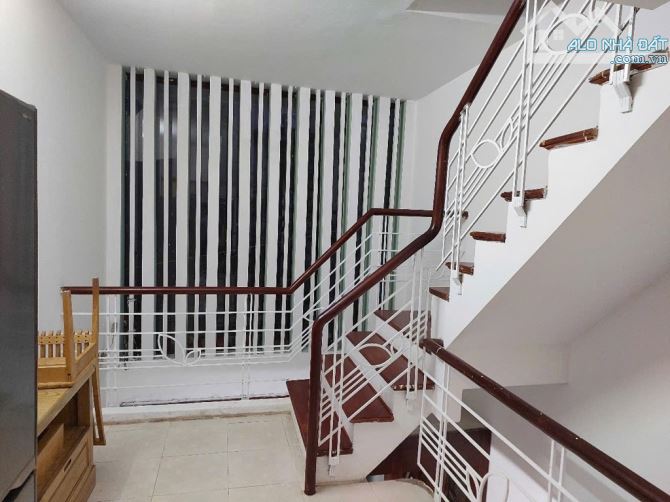 Lê Quang Đạo- Nam Từ Liêm - 35m×5 Tầng - 10m ra Ô Tô chánh -full nội thất - 2