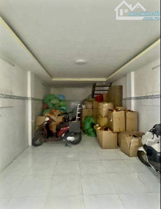 Bán nhà ( 4,2 X 21 ) Trịnh Đình Trọng, hẻm 6m xe tải sát mặt tiền kênh Tân Hóa giá 9,2 tỷ. - 2
