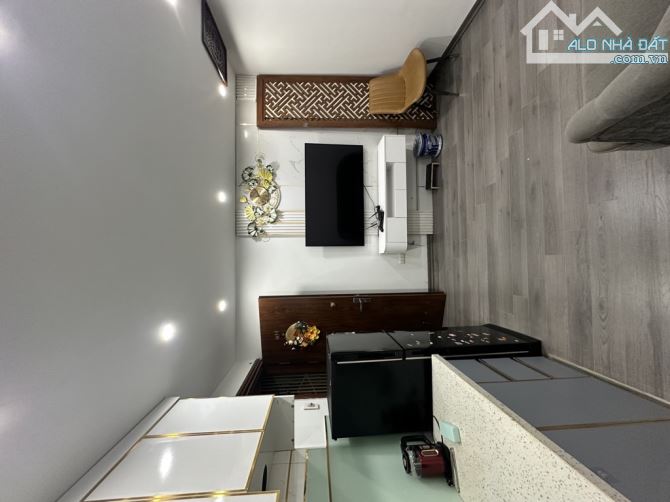 Bán nhà TT Thanh Xuân Bắc – 1 PK + 2PN + 1 vệ sinh + 1 bếp – Giá 2,6 tỷ - 2
