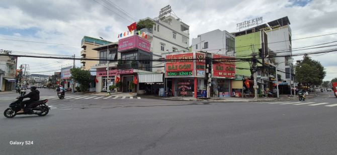 Cho thuê đất trung tâm biên hòa, thuộc phường Tân Tiến  + vị trí: gần ngã 3 máy cưa, công - 2