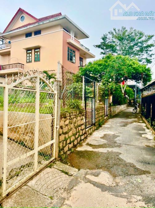 Đà Lạt - Đất liên kế - Mê Linh - 82m2 - 3,4 tỷ - 2