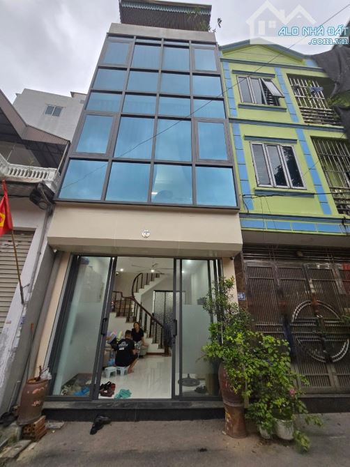 Cực hiếm !Bán CCMN phố Nguyễn Lương Bằng - Đống Đa ,thang máy ,dòng tiền 600tr/1n giá 11 t - 2