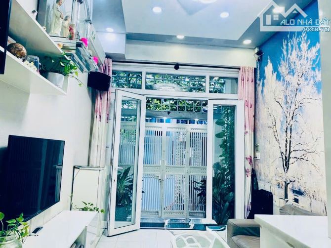 NHÀ ĐẸP 4 TẦNG – VỊ TRÍ ĐẸP – VÀO Ở NGAY - HẺM TÔN THẤT THUYẾT PHƯỜNG 4 -QUẬN 4  - NHỈNH 7 - 2