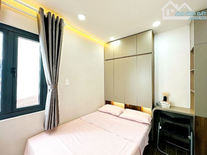 Cần bán nhà đẹp 2 lầu 2 phòng ngủ hẻm Nguyễn Thiện Thuật - 2