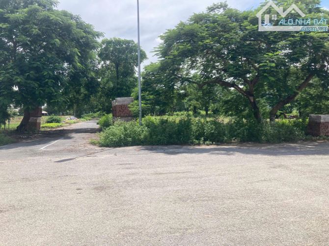 CẦN CHUYỂN NHƯỢNG LÔ ĐẤT TĐC QUÂN KHU 3 Hải an . Diện tích 93.5m ngang 5.5m hướng đông bắc - 2