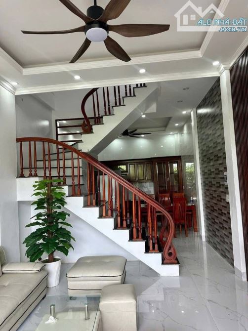 BÁN NHÀ 3 TẦNG PHƯỜNG TRẦN LÃM, GIÁ 2 tỷ 550 HƯỚNG TÂY NAM - 2