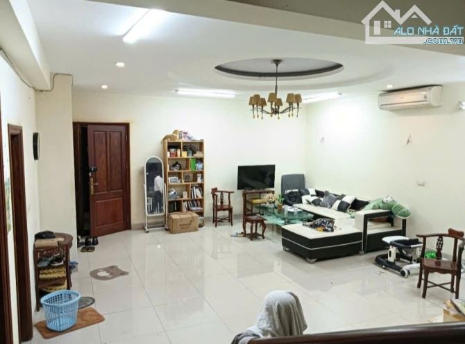 Penthouse  Skylight Minh Khai 200m đủ nội thất, 4 ngủ - 2