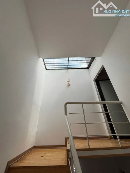 Bán nhà Ngọc Khánh, Ba Đình, ngõ thông, 32/35m x 4 tầng - 2