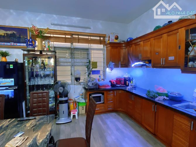 Bán nhà liền kề KĐT Làng Việt Kiều Châu Âu, Hà Đông, 78m2, giá chỉ 24 tỷ - 2
