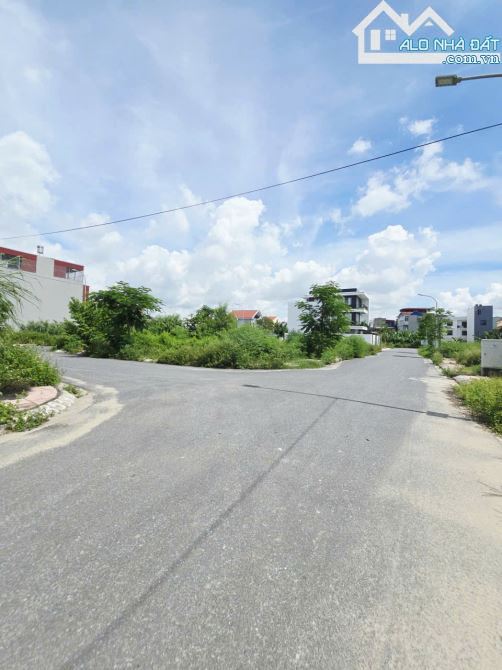 Ms Linh-Bán lô đất 2 mặt tiền trước sau 123m Tổ 6 thị trấn An Dương giá chỉ 4,x tỷ - 2