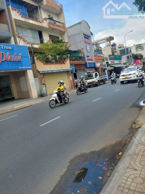 Bán nhà 2 lầu đường Nguyễn Kiệm P3 dt 4.4x14 2 lầu giá 10 tỷ - 2