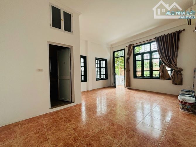 Võng Thị - Lạc Long Quân- 60m, 5 tầng thoáng sáng - 2