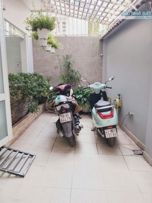 Nhà Hiếm 3 tầng,full NT.2 mặt hẽm - 77m2 - Ngang 6m. Giá chỉ 8,7 tỷ. Nguyễn Kiệm, Gò Vấp - 2