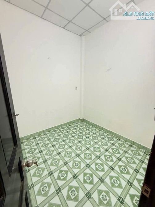 NHÀ BÁN GẤP - GẦN TRƯỜNG CHINH - TÂN BÌNH - 40M2 - CHỈ 3.9 T THƯƠNG LƯỢNG - 2