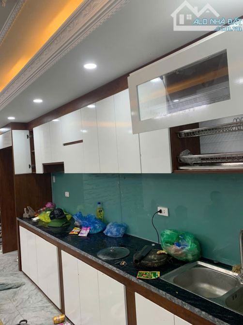 CHO THUÊ NHÀ - DIỆN TÍCH 60M2*5 TẦNG - ĐÔNG MỸ- THANH TRÌ - 2